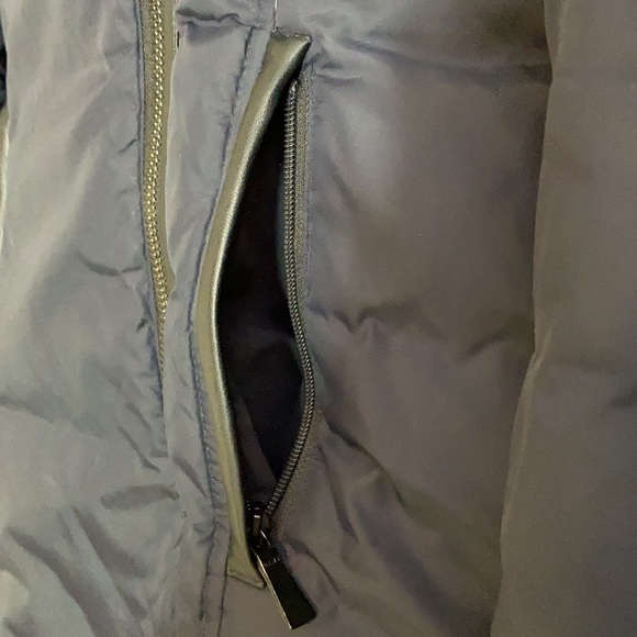 DKNY Faux Fur-Trimmed Down Filled Winter Jacket   NWOT - Picture 8 of 9